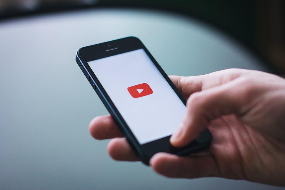 Pathways​ to Change: How Viewers and Creators Can‌ Advocate for Safer Conversations on YouTube