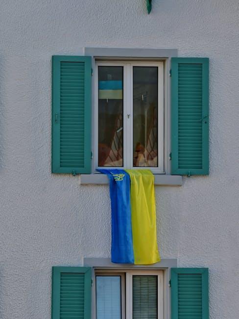 Spotlighting Current Events with a Side of Wit