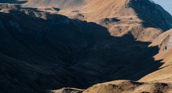 Unlocking the World: How Geographers Use Maps on YouTube