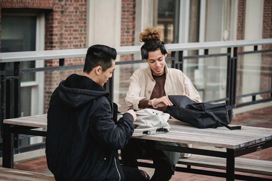 Engaging ‌in Open ‌Conversations About Online⁢ Experiences