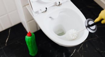 DIY Guide: How to Unclog a Poop-Filled Toilet Like a Pro!